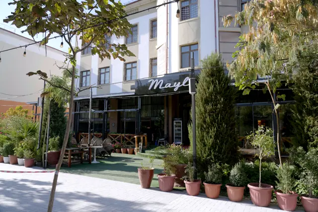 Mayli Restobar — Courtyard