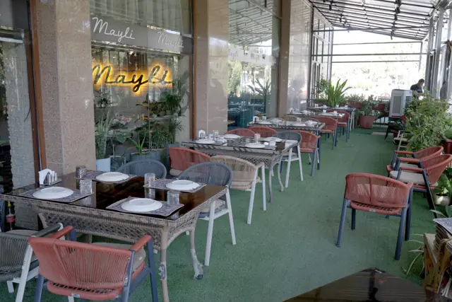 Mayli Restobar — Veranda