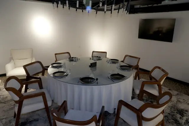 Mayli Restobar — VIP «Oq»