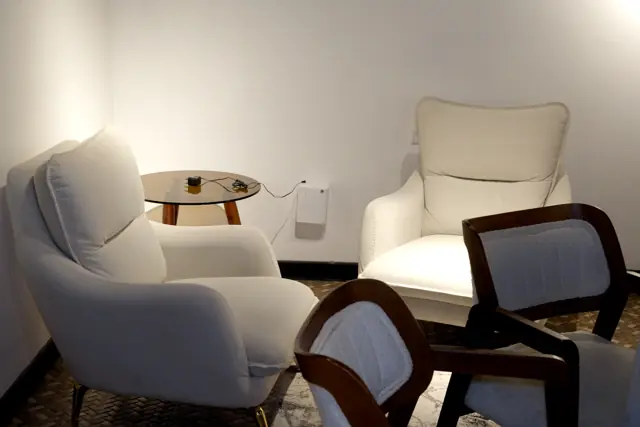 Mayli Restobar — VIP "White"