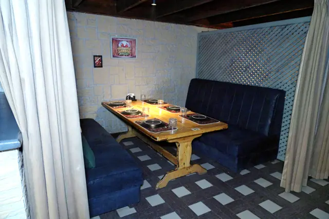 Mayli Restobar — Halls
